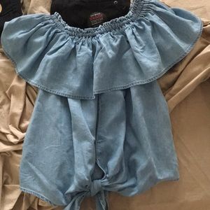 Off shoulders jean top